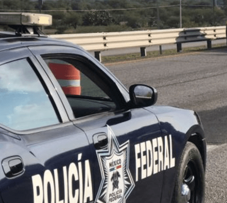 Camioneta se impacta contra patrulla de la Policía Federal en la Toluca – Palmillas