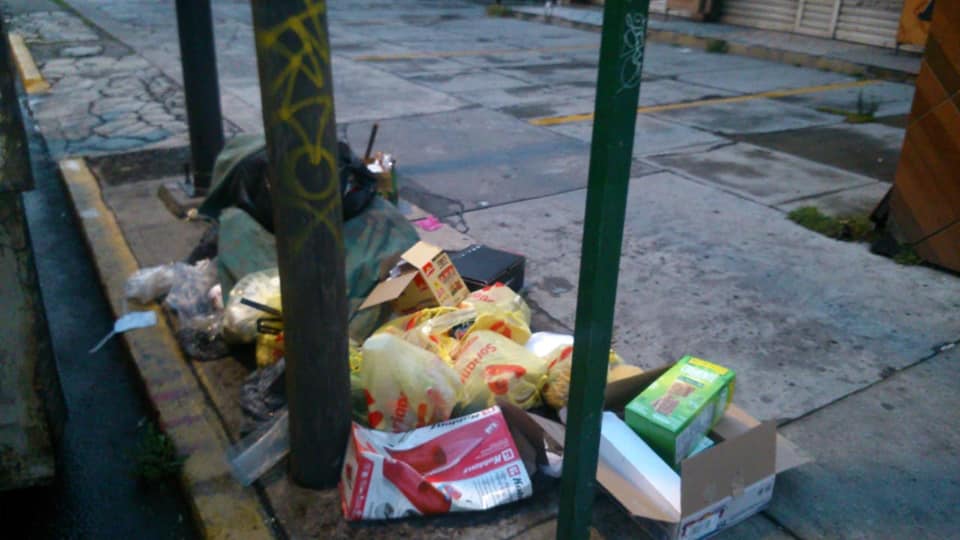 Toluca comienza a remitir personas por dejar bolsas de basura en las calles