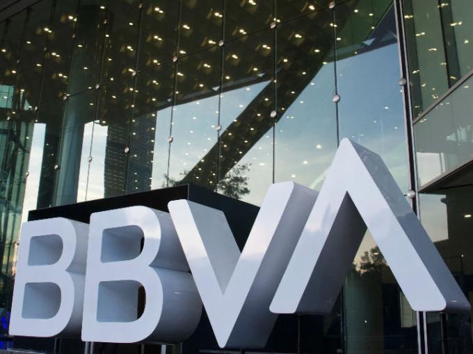 BBVA presenta fallas en sucursales, cajeros y app