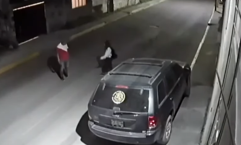 (Video) Chofer de mototaxi frustra secuestro en calles de San Felipe Tlamimilolpan, Toluca