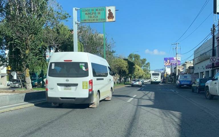 Vagonetas operan ilegalmente en el Valle de Toluca tras robo de autobuses por parte de normalistas