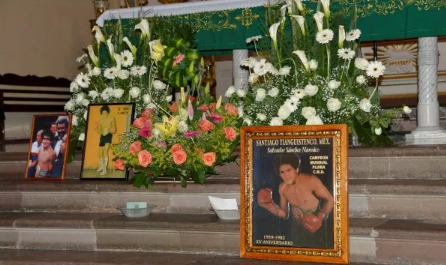 Rinden homenaje al pugilista Salvador Sánchez