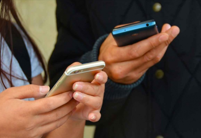 Adiós al efectivo, pagarás con QR (CODI)