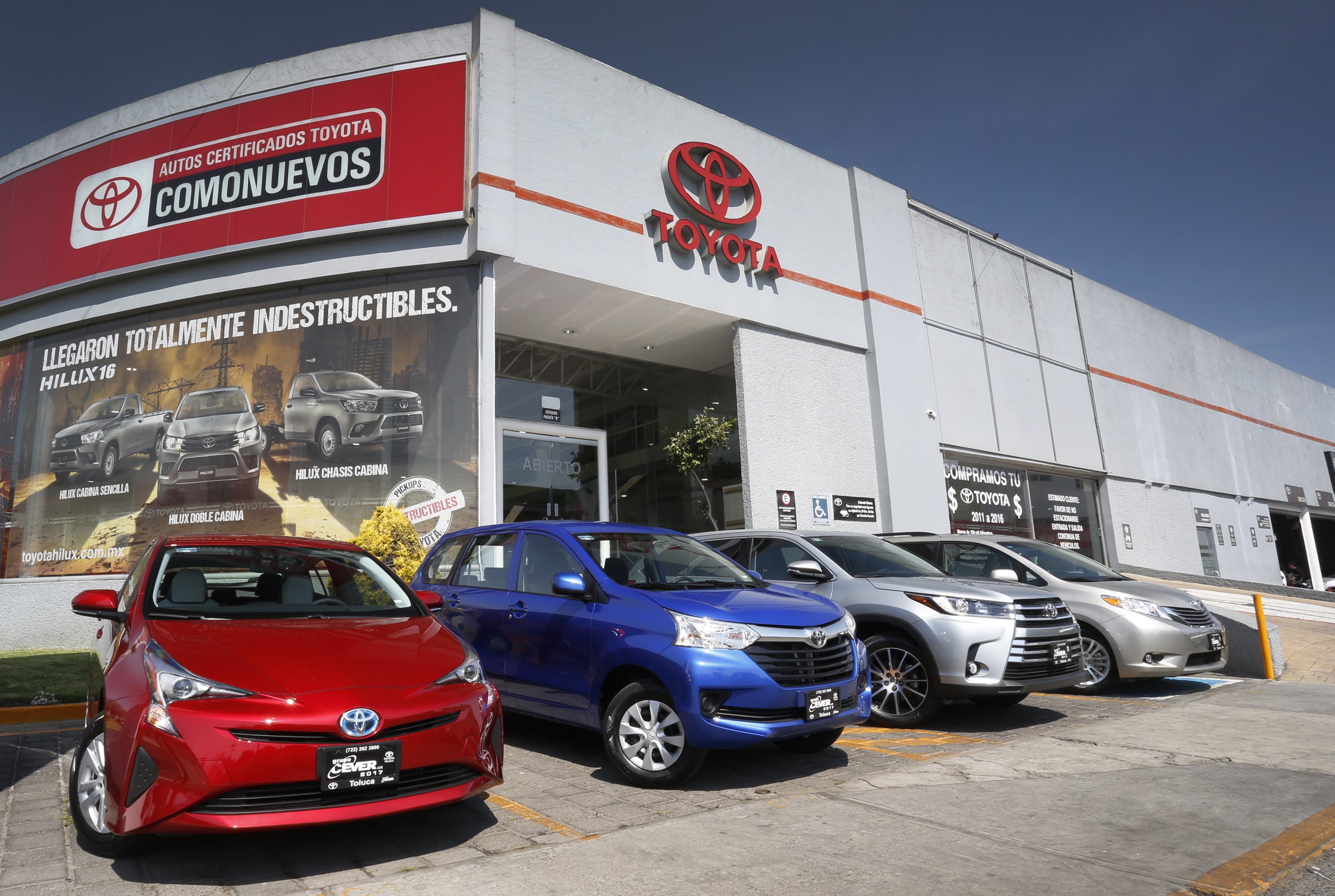 Caen ventas de automóviles en Estado de México