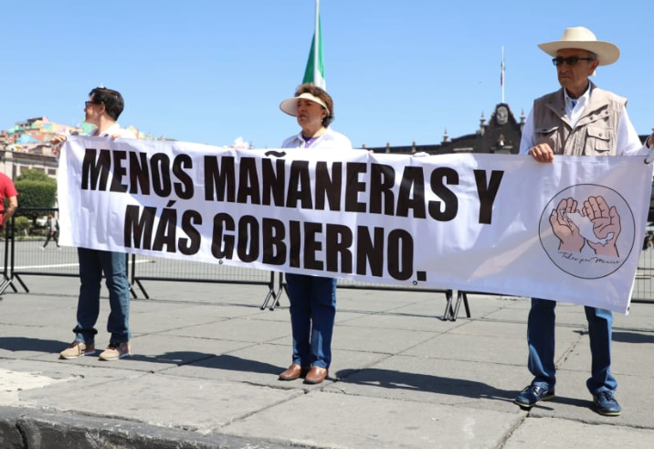 Ciudadanos se manifiestan contra gobierno de AMLO en Toluca