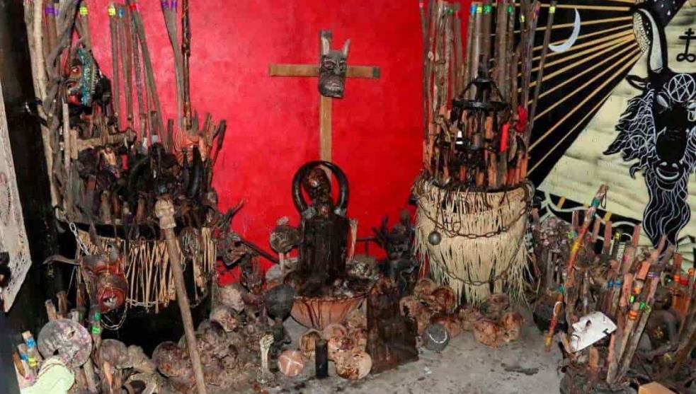 Operativo en Tepito descubre narco túnel y altar con restos humanos