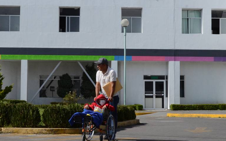 Denuncian retraso de medicamentos en ISSEMyM de Toluca