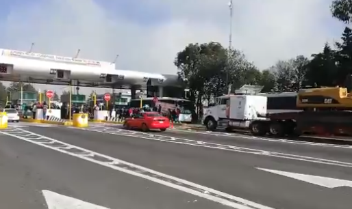 Regresan los normalistas de Teneria