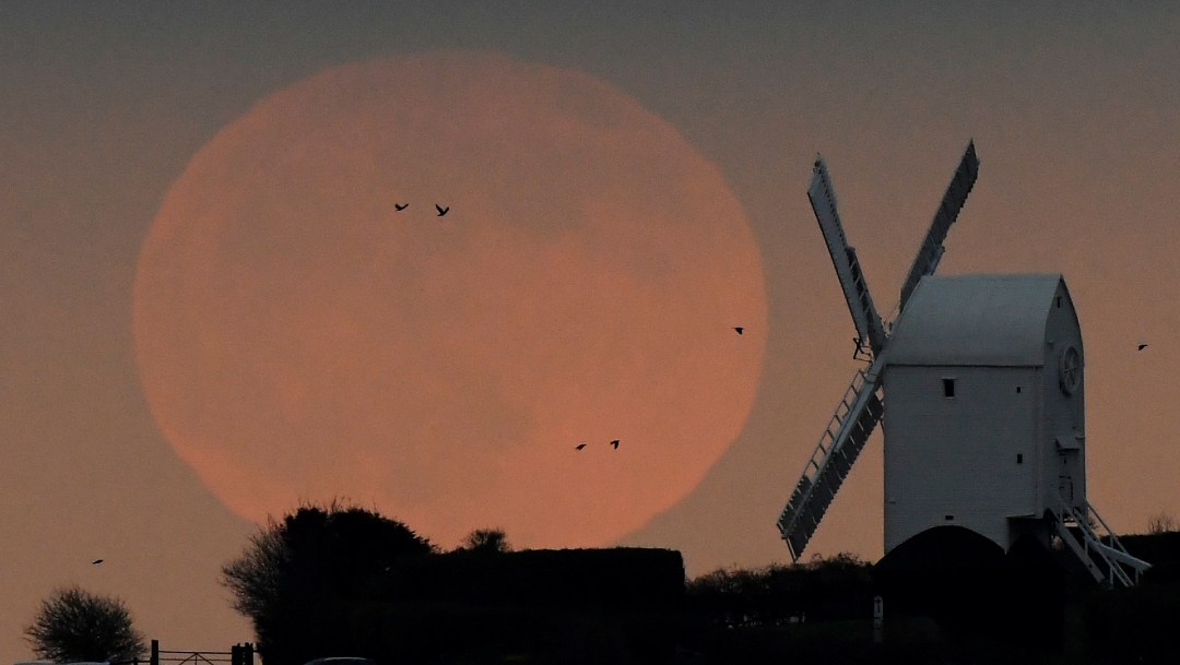 Luna-del-Lobo-y-eclipse-primeros-sucesos-astronómicos-del-2020