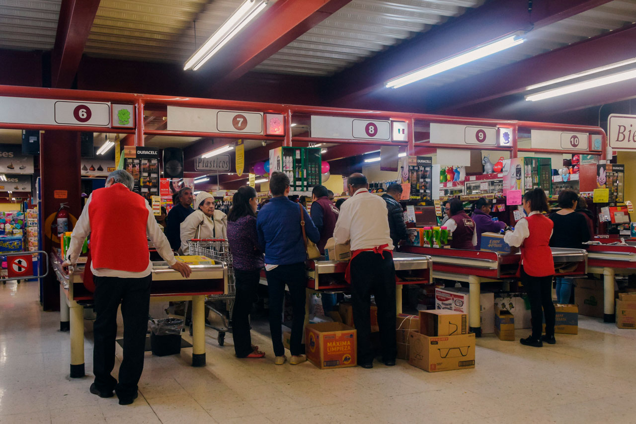 Garis da lección de empatía con sus empleados a cadenas de supermercados extranjeros