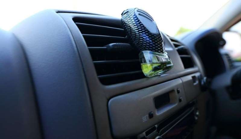5 olores desagradables en tu auto y cómo evitarlos