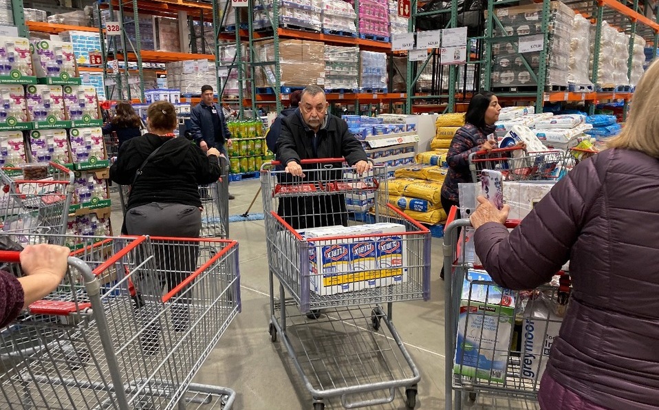 (Video) Compras de pánico por Coronavirus llegan al Estado de México