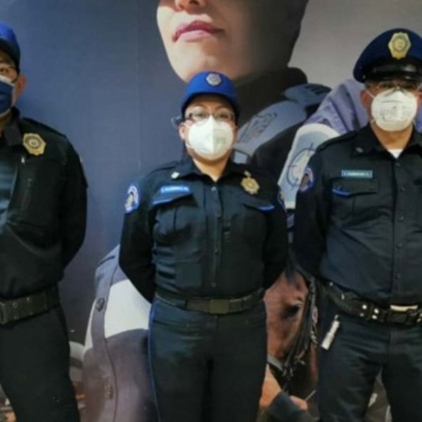 «Contagiarnos no importa» dicen policías que salvaron de suicidarse a enfermo de Covid.