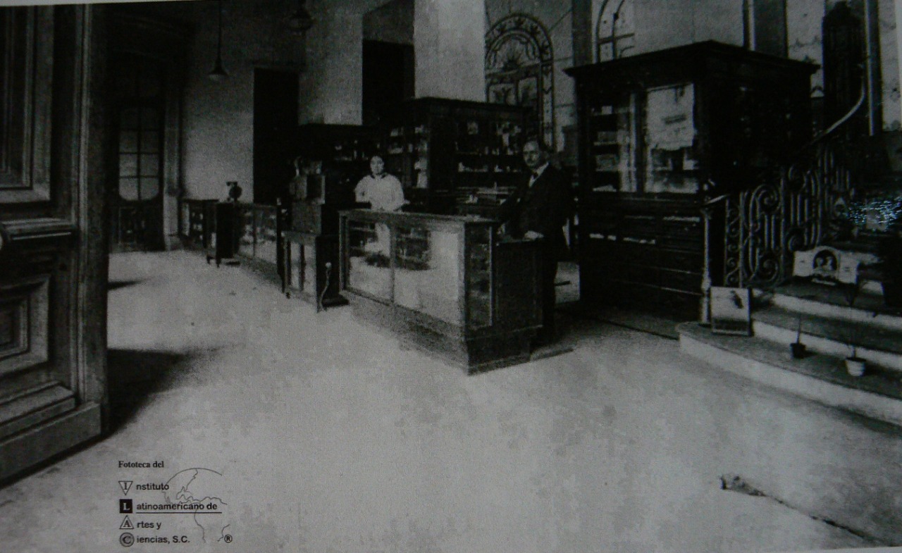 Interior Botica La Moderna Toluca