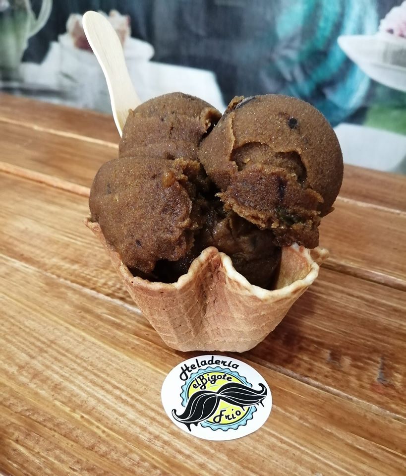 Crean helado de pulque de zapote en Toluca