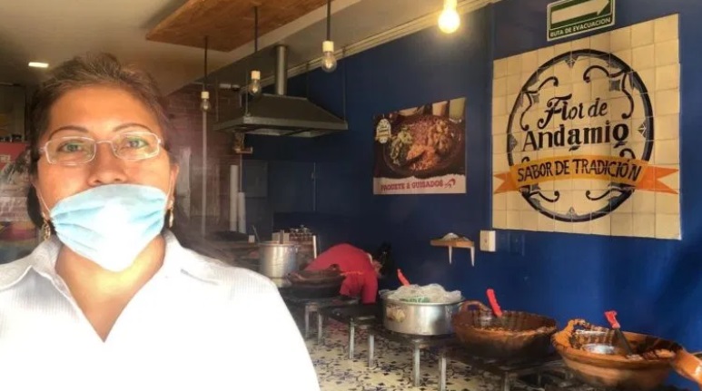 Restaurante de Toluca regala comida a desempleados por pandemia de Covid-19