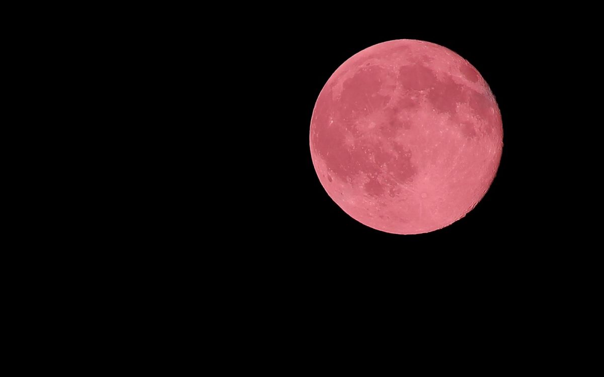 ¿Cuándo se podrá observar la superluna rosa de abril?