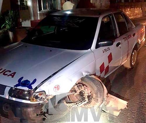 Taxista atropella a motociclista y este lo asesina en San Pablo Autopan