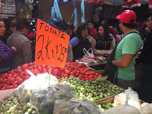 Tianguis de Toluca tendrán que cerrar a las dos de la tarde por Covid-19