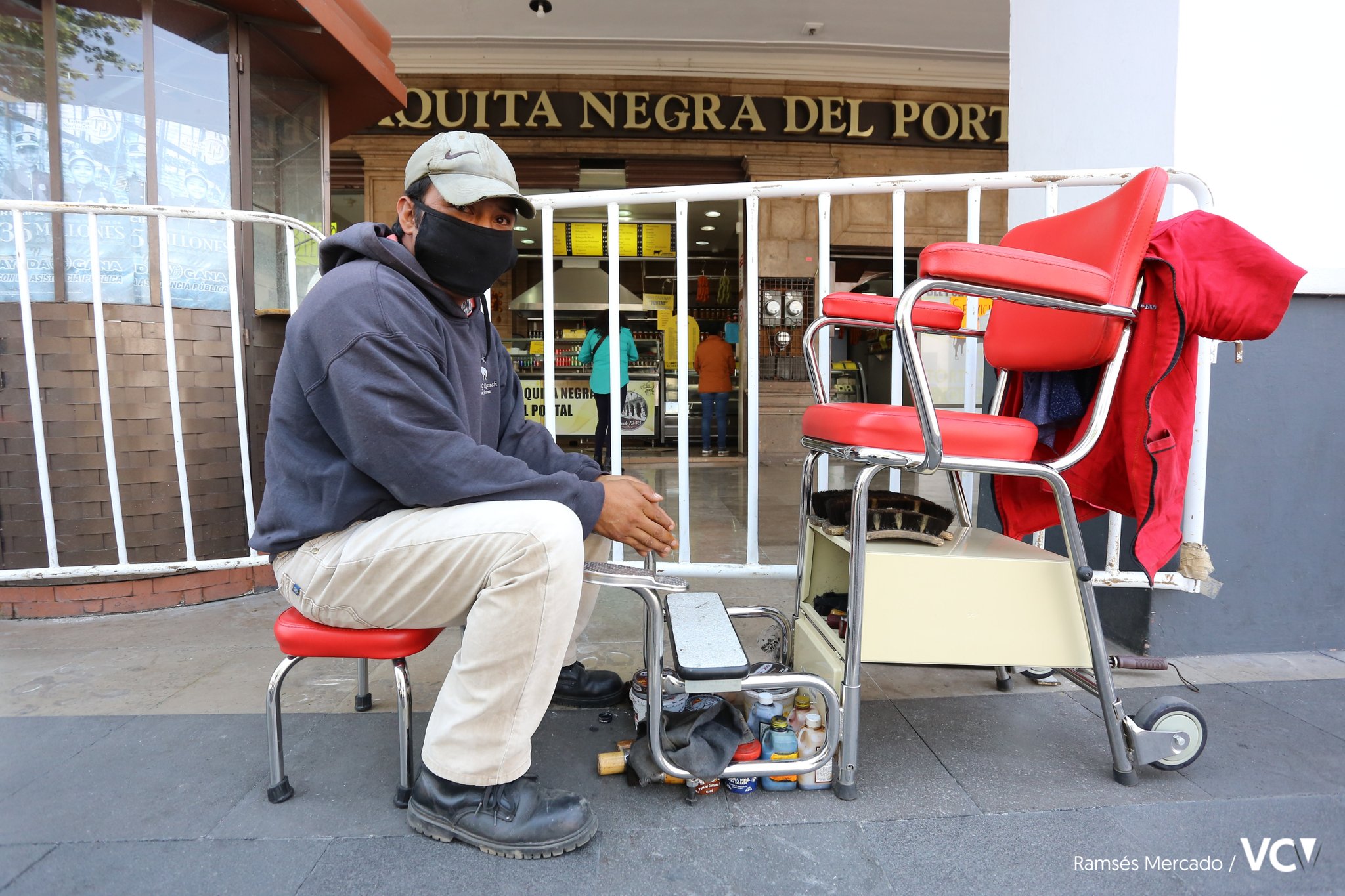 La-difícil-vida-de-un-bolero-de-Toluca-en-tiempos-de-Covid
