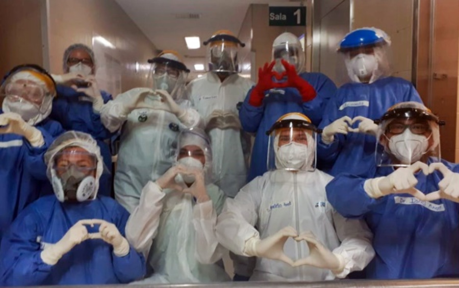 Mujer con Covid-19 da a luz a una bebé en Coahuila