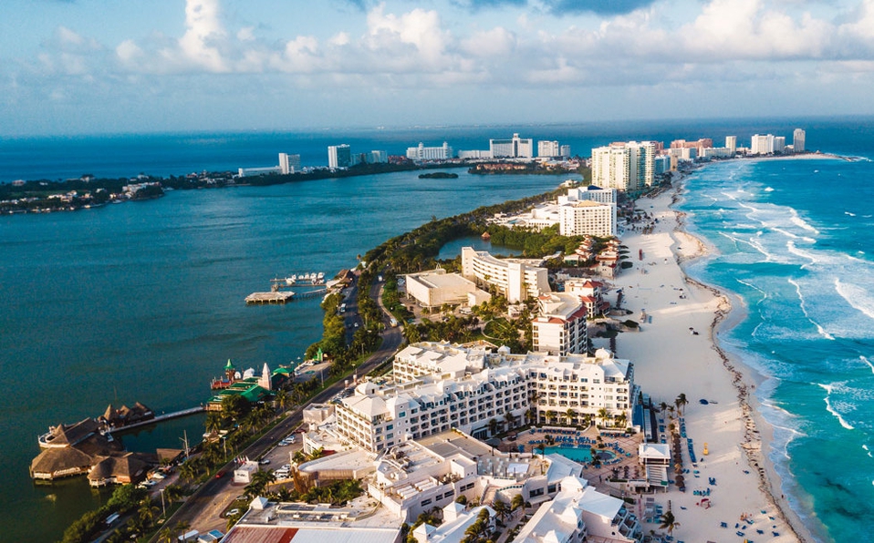 Vuelos de 299 pesos a Cancún al término de la cuarentena