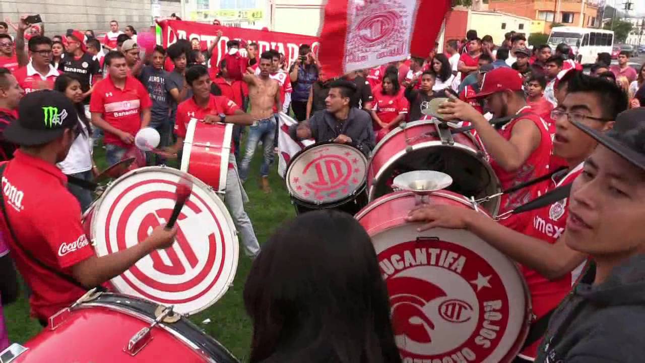 Afición del Toluca une esfuerzos para apoyar a personal médico