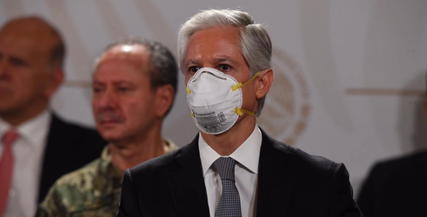 Alfredo del Mazo destaca por uso de cubrebocas en mañanera con AMLO