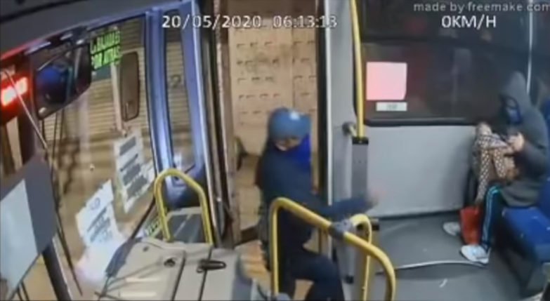 Asaltan autobús en Toluca