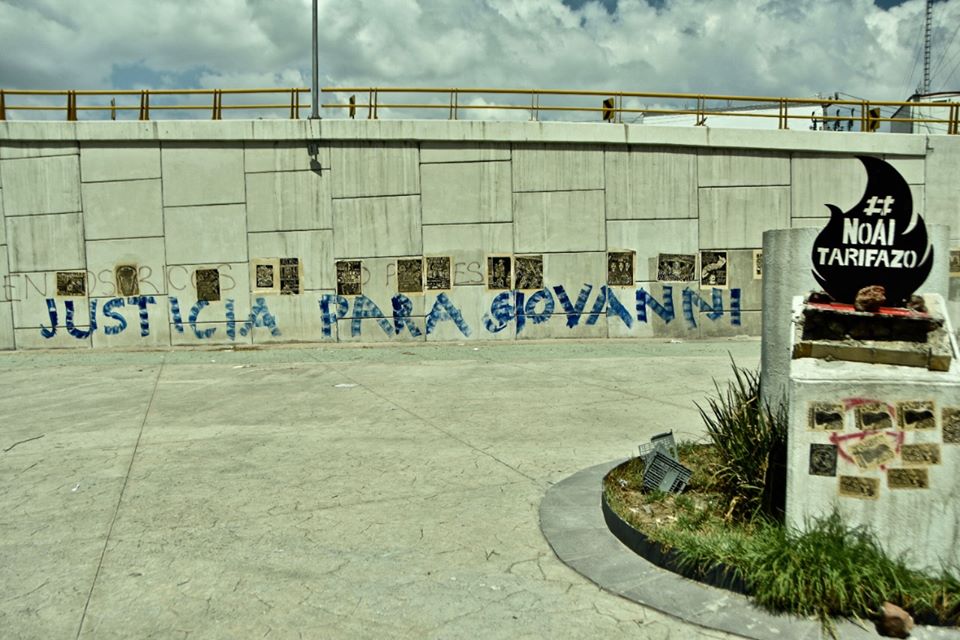 Fotos || Hacen pintas en el corredor Alfredo del Mazo en Toluca