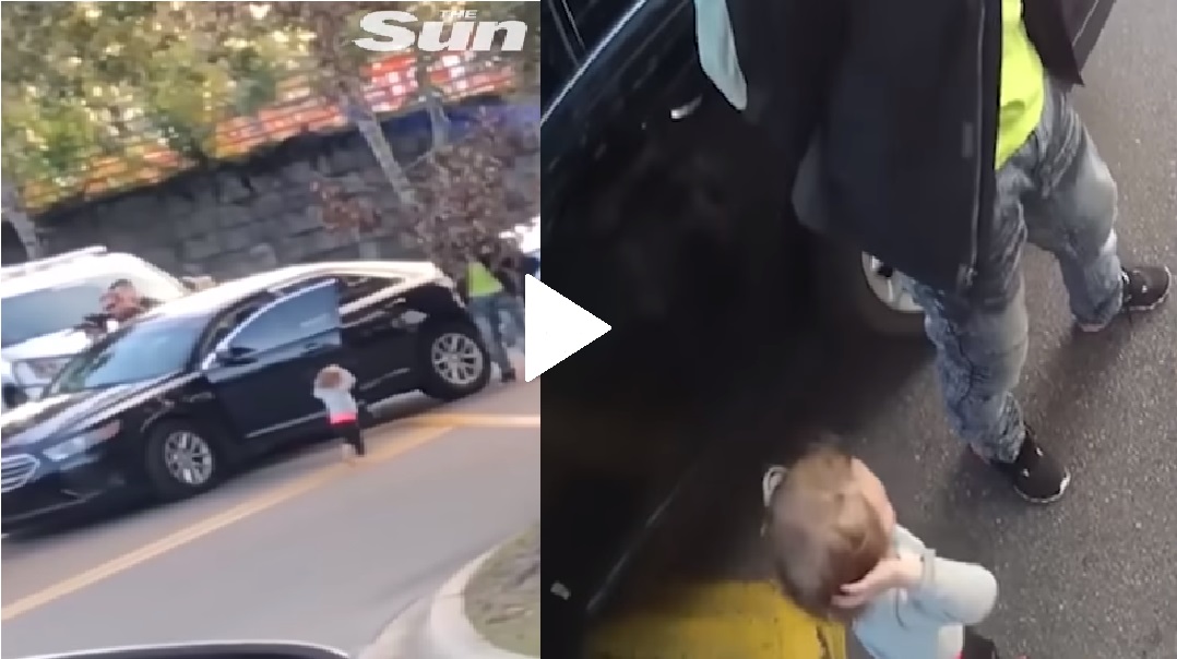 (Video) Esta fue la reacción de una niña al ver ser arrestados a sus padres