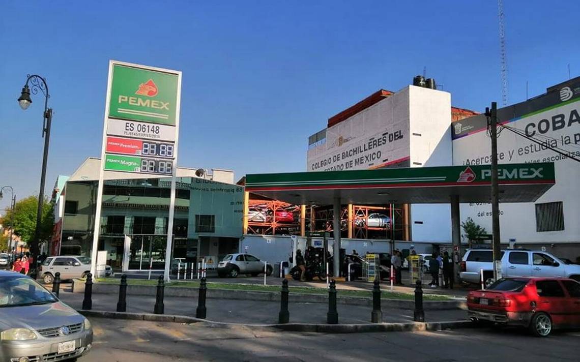 Aumento de entre 8 y 10 centavos el precio de gasolina hoy en las gasolinerías de Toluca y Metepec. ¿Dónde conseguir el precio más barato?