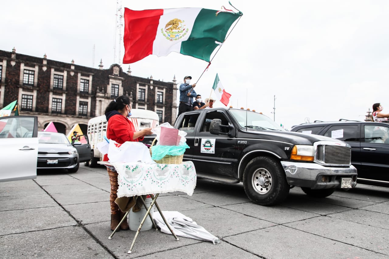 FRENAAA realiza quinta caravana en contra de AMLO