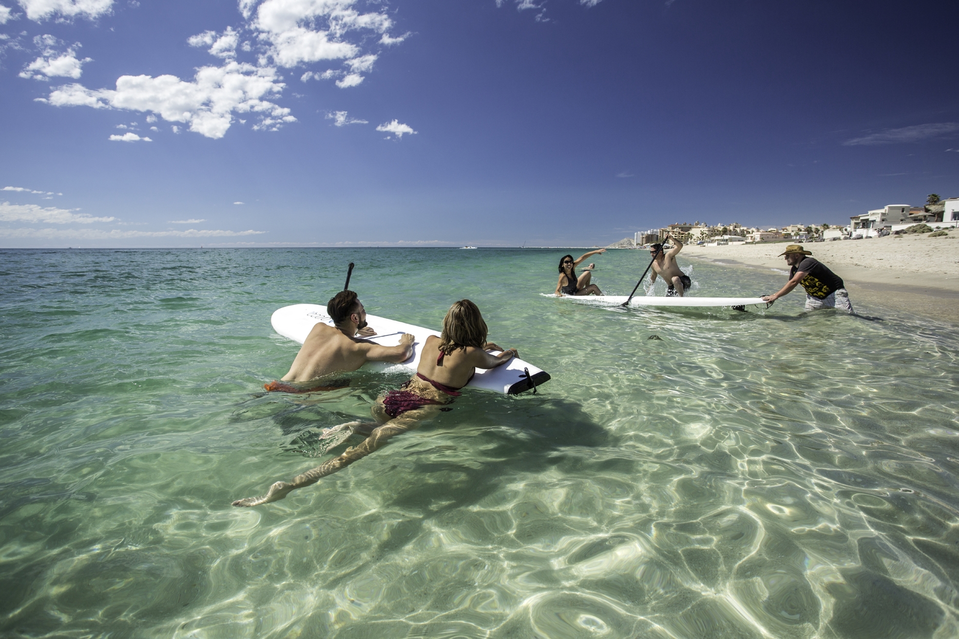 Fines-de-semana-largos-y-jornadas-de-trabajo-de-4-días
