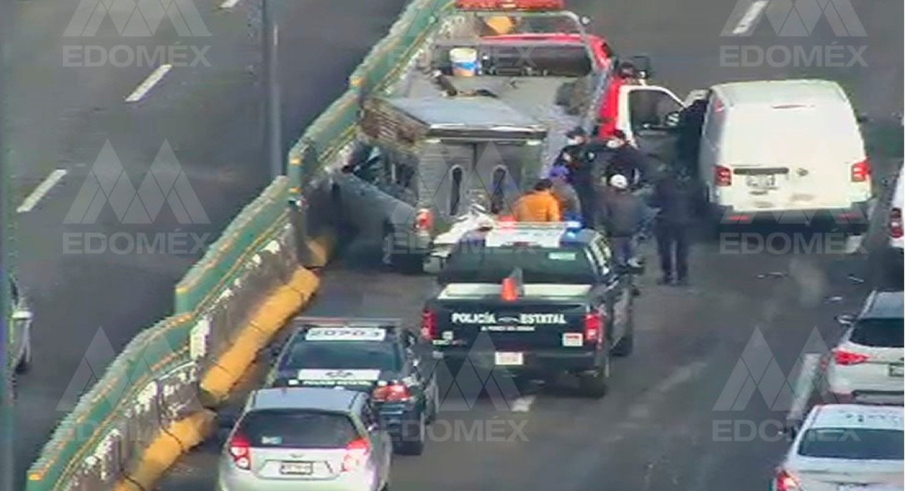 Fuerte colisión en Paseo Tollocan FOTOGALERÍA2