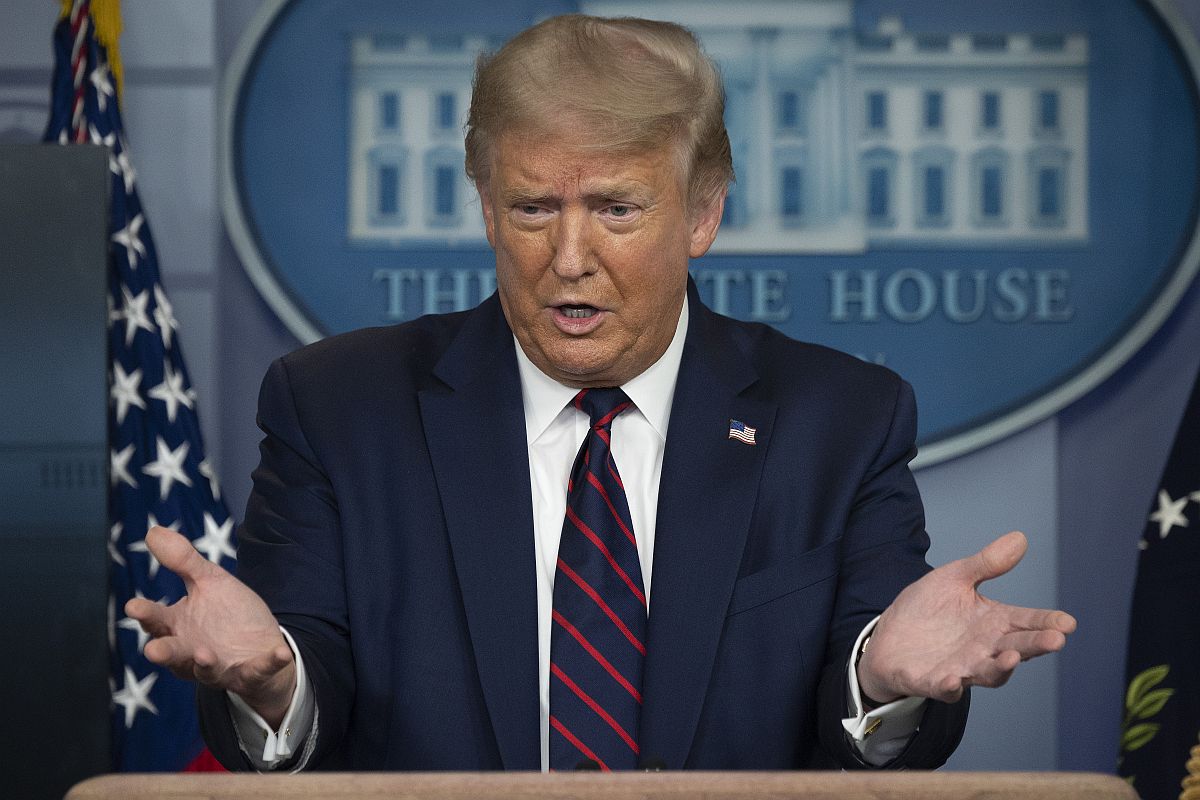 Trump cree que México es uno de los causantes del pico de casos en EU