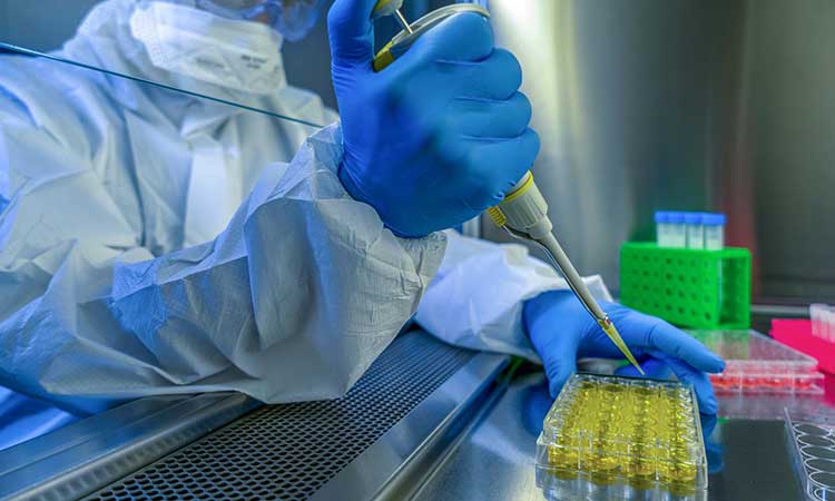 Vacuna-contra-Covid-19-ya-esta-en-la-tercera-fase