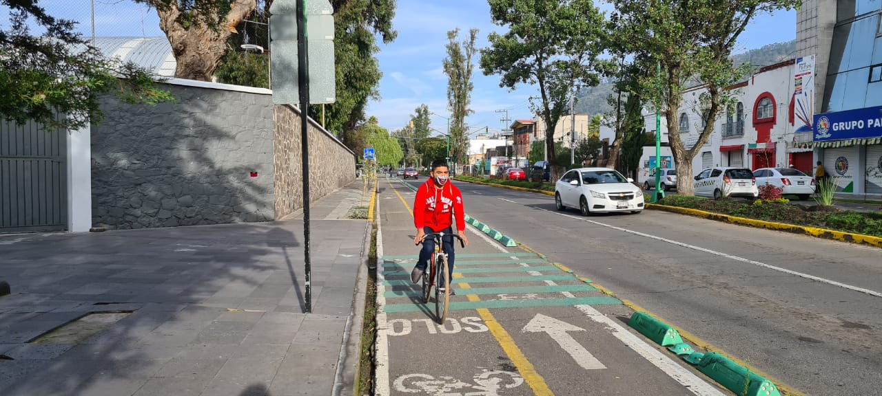 Por medio de la campaña "Pintamos Ciclovías",  activistas de diferentes asociaciones civiles comenzaron a confinar carriles para el uso de la bicicleta.