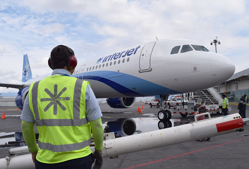 Pasajeros interponen queja contra Interjet