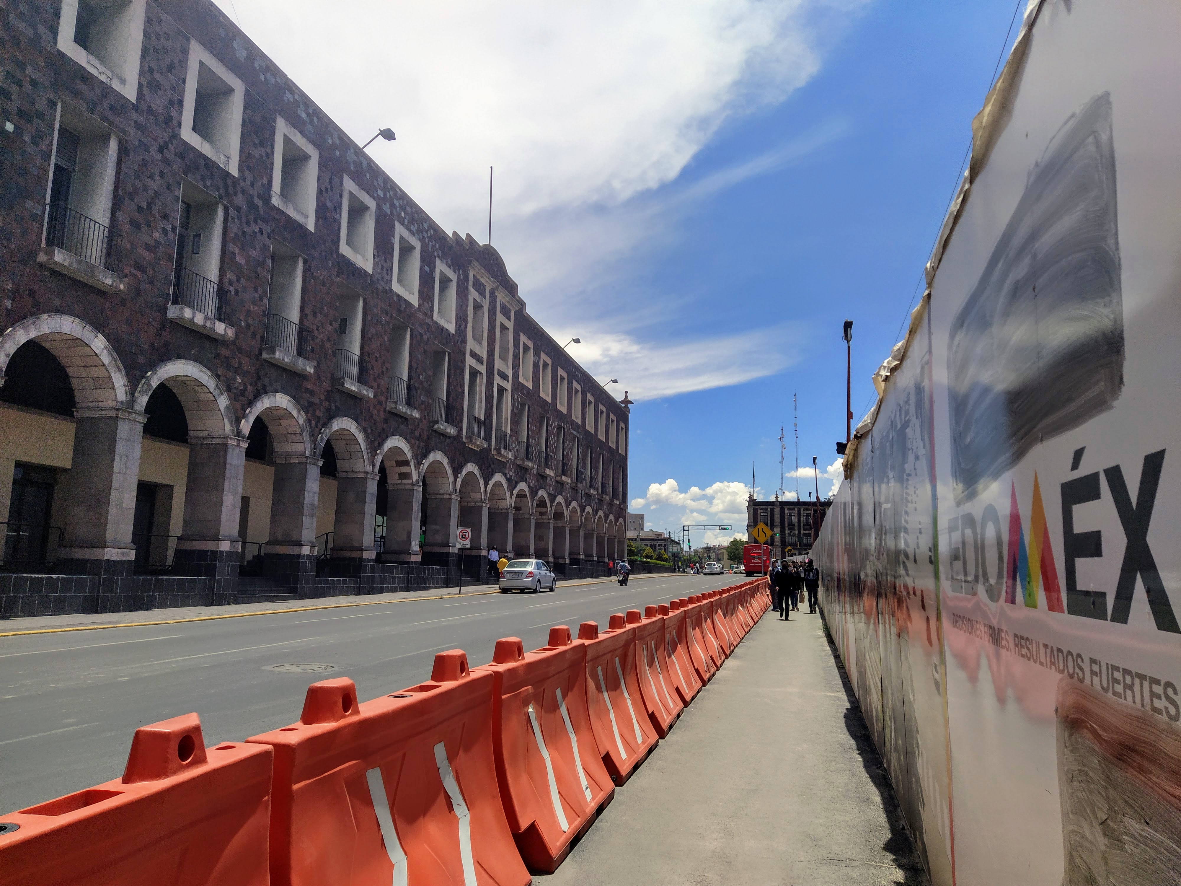 sancionan-a-conductores-que-realicen-paradas-en-parte-de-avenida-lerdo-en-toluca
