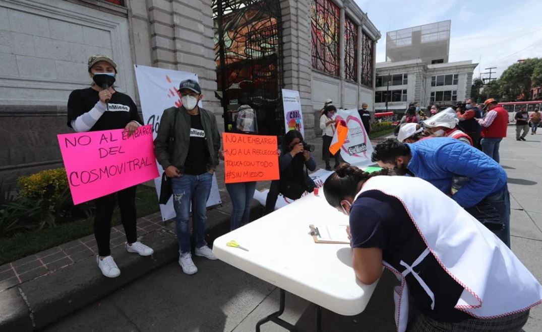 Juntan-firmas-en-Toluca-para-proteger-el-Cosmovitral
