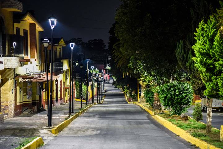 Este pueblo del Edomex quito todo su cableado eléctrico para mejorar su imagen urbana