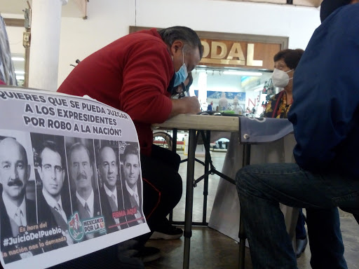 toluca-se-suma-a-la-recoleccion-de-firmas-para-juzgar-a-expresidentes4