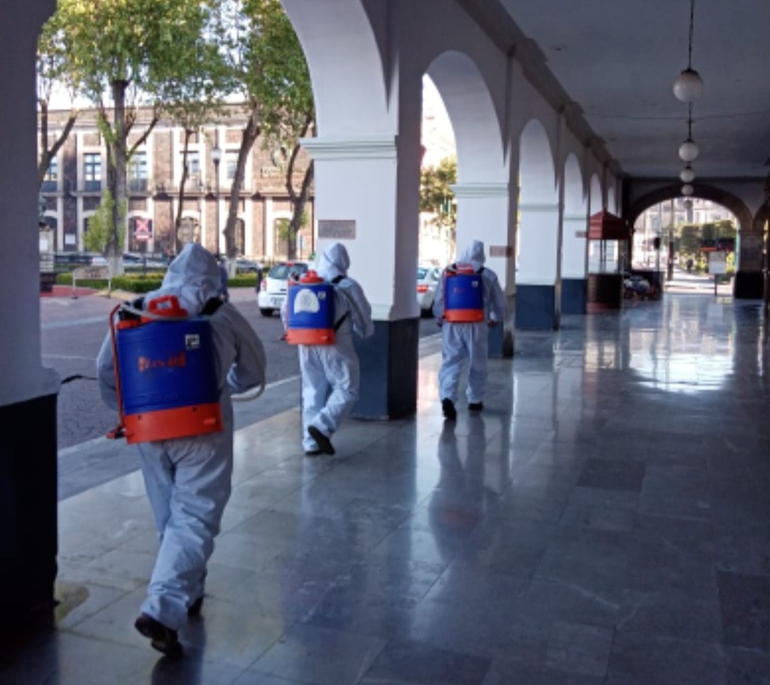 Continúan tareas de desinfección en las delegaciones de Toluca2