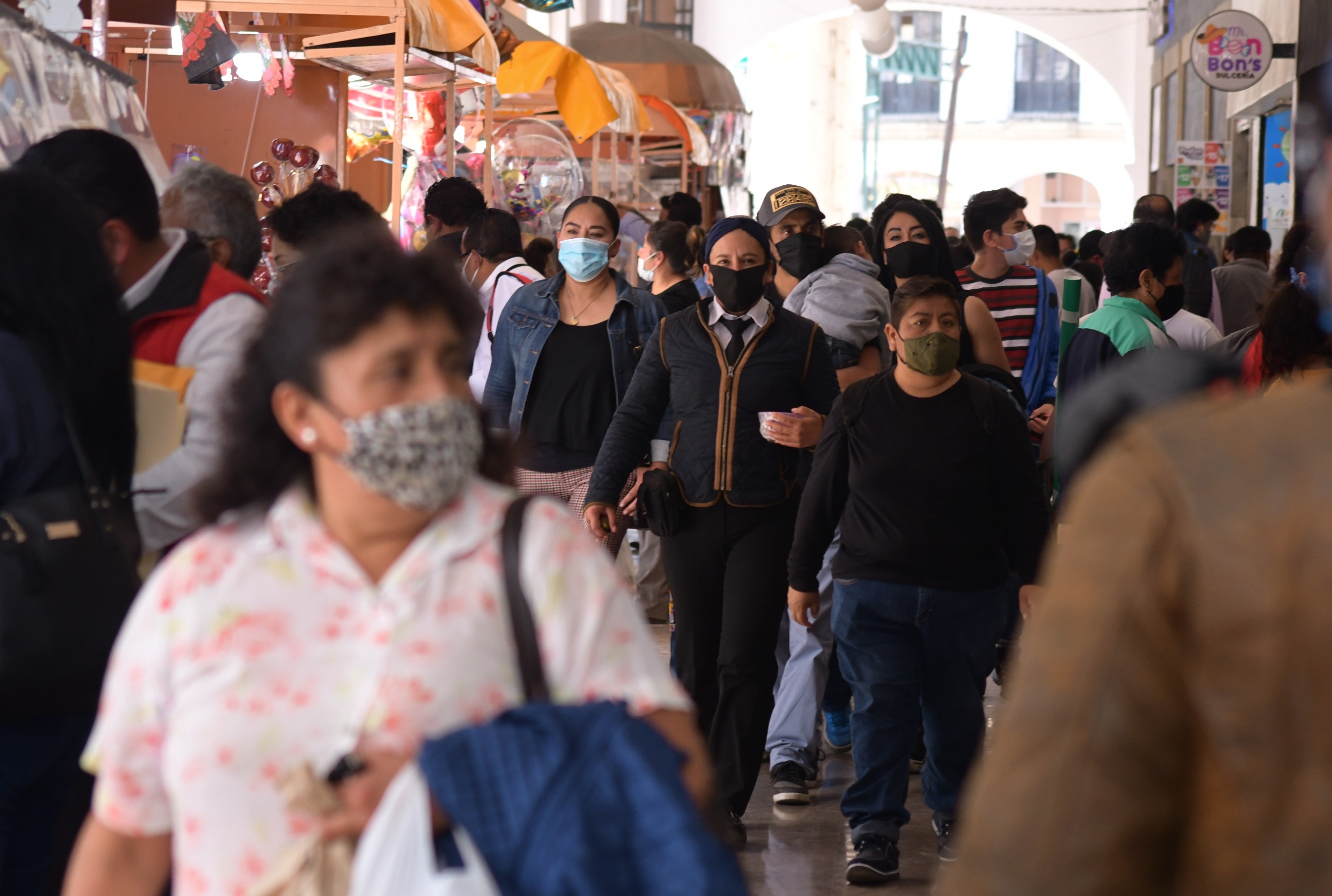 Toluca-registra-gran-afluencia-de-gente-por-Feria-del-Alfenique