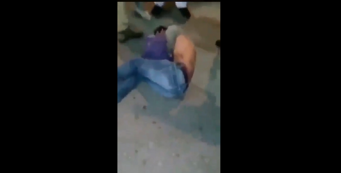 (Video) Asaltantes fueron golpeados por pasajeros en Tecamac hasta quedar inconscientes