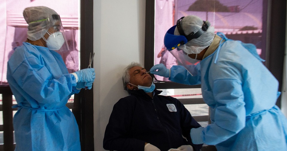 Vehículo con muestras de Covid-19 fue robado en Toluca