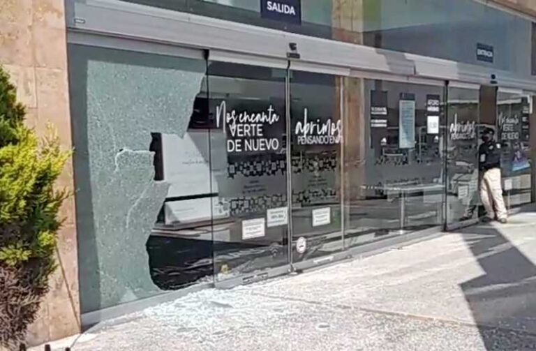Robo en Galerías Metepec, delincuentes atrapados