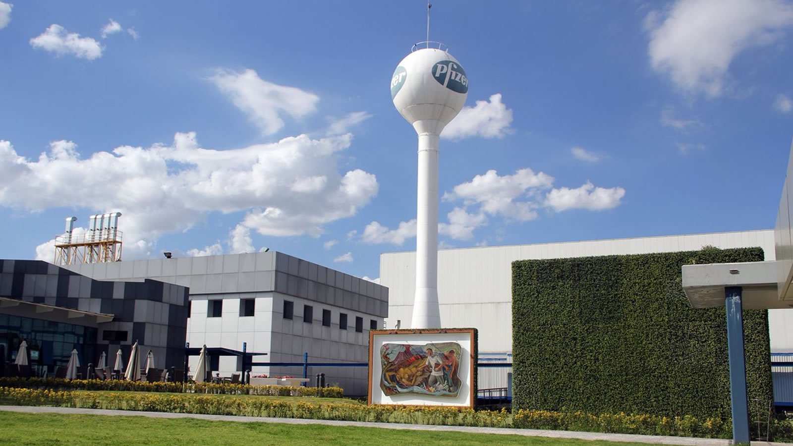 Vacuna contra Covid-19 se produce en planta Pfizer de Toluca