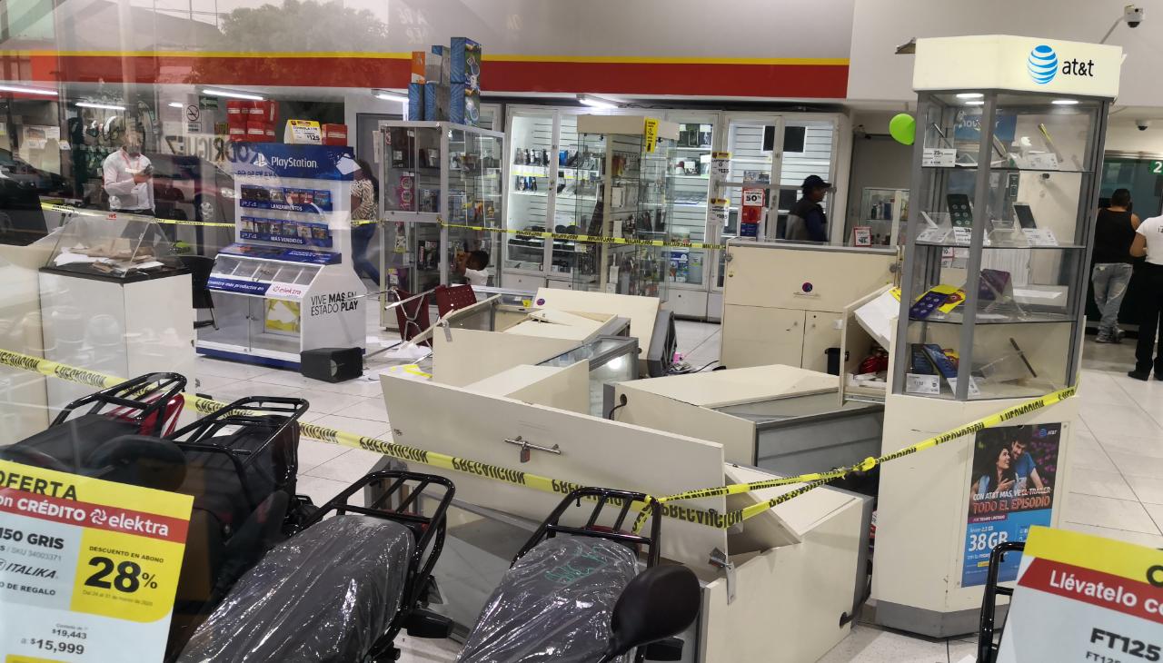 Cinco ladrones son detenidos en Tecámac por asaltar un tienda